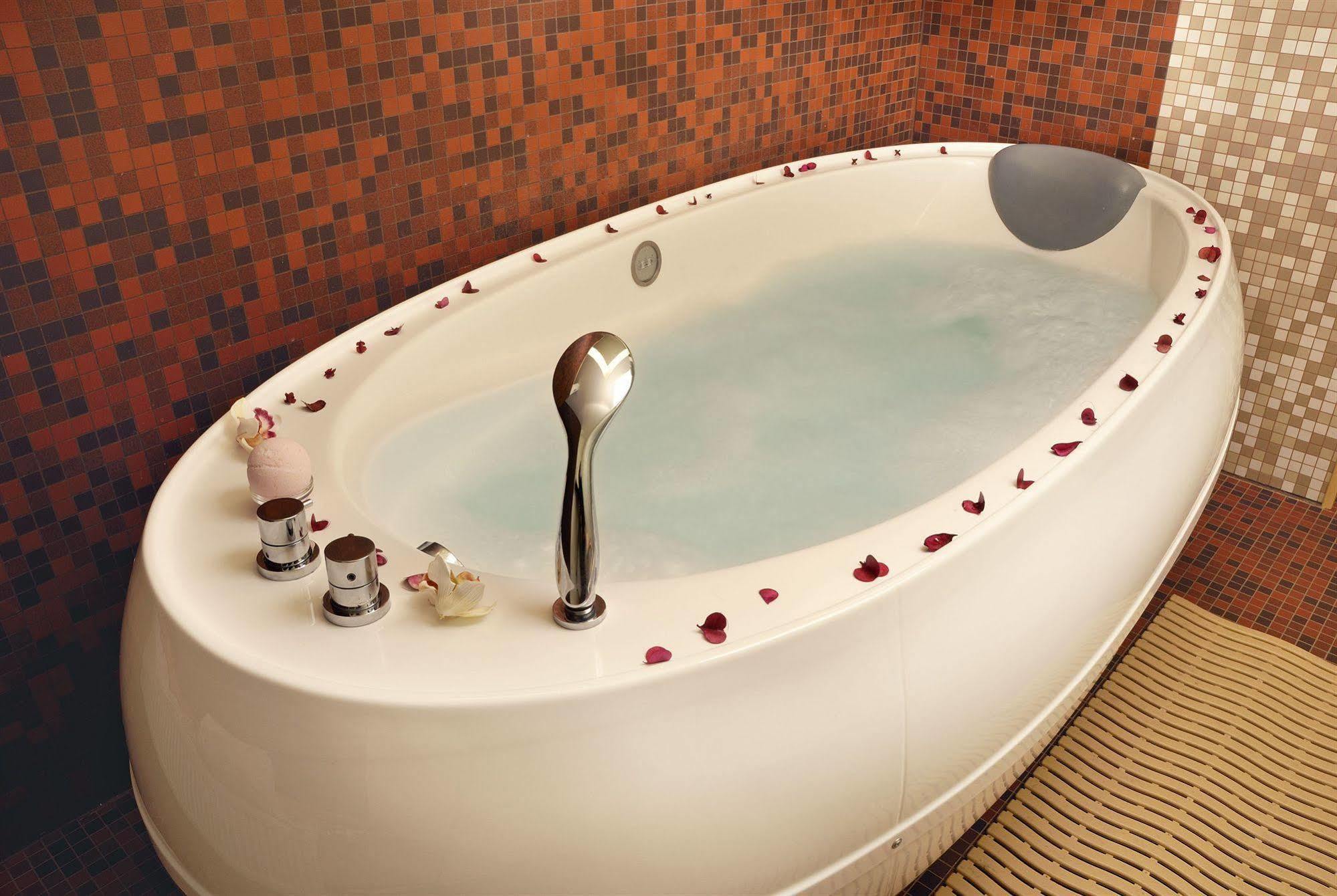 Spa Hotel Ezeri Сигулда Екстериор снимка